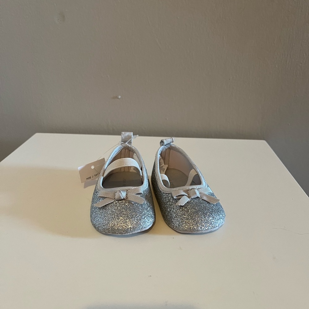 Infant flats never worn